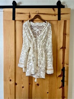 Free People Cream Crochet Tunic/kimono with soft tan embroidery
